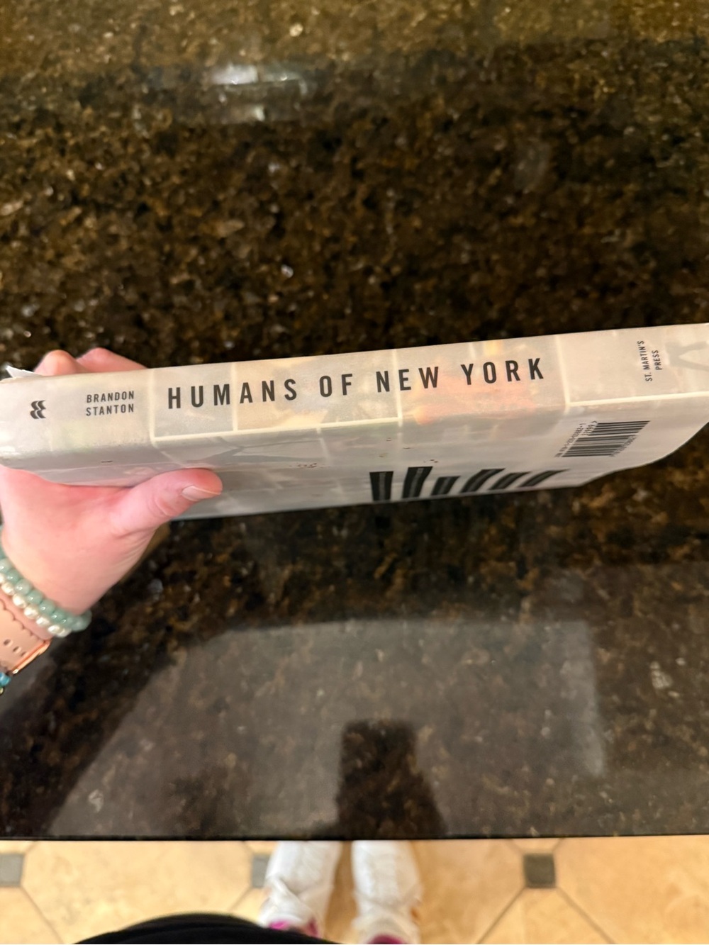 Humans of New York (Hardcover) By Brandon Stanton - Picture 6 of 6